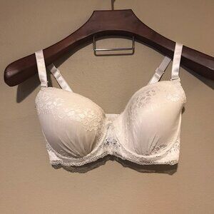Convertable Bra, Strapless, Cross back Ivory 34DD for Wedding or Formal Wear,